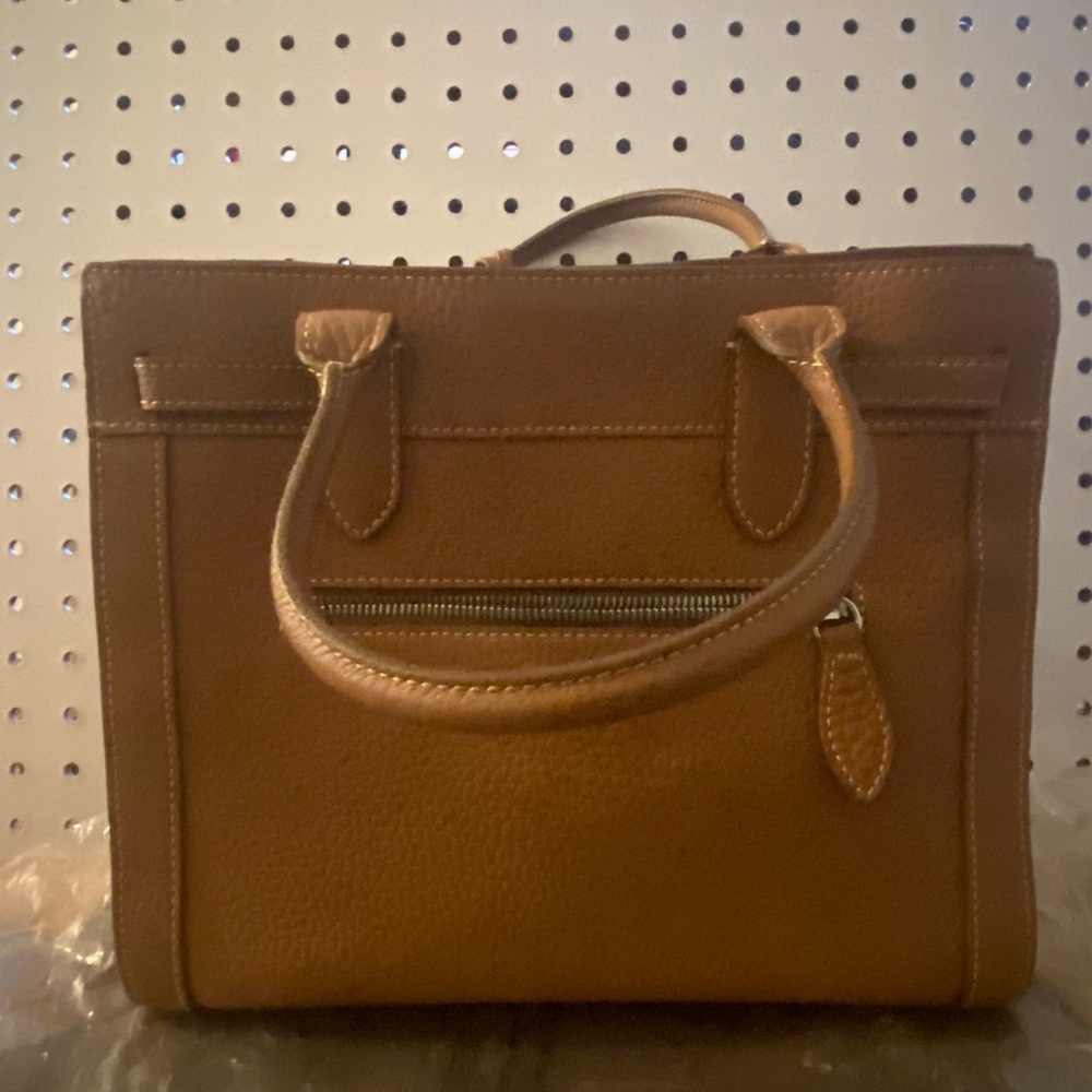 https://www.dooney.com/home - Picture 9 of 11